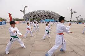 bsports官网 400米塑胶跑道施工价格多少